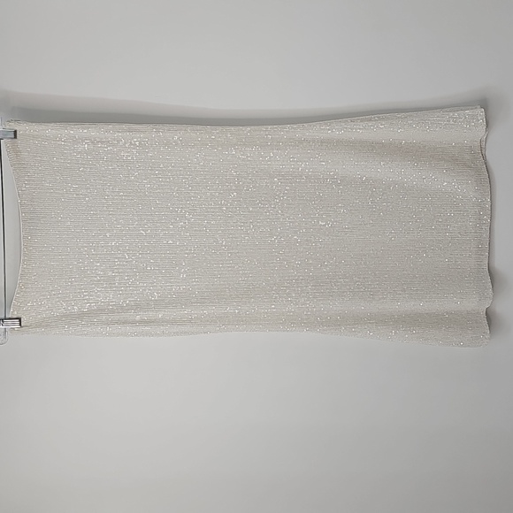 Stunning Winter White Sequined Fluted Hem Midi Fem Glam Coquette Girl Holiday - Picture 5 of 17